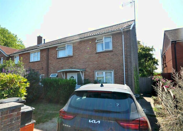 3 Bedroom End Of Terrace House To Rent In Courtenay Road, Walcot, Swindon, Wiltshire, SN3