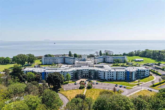 2 Bedroom Apartment To Rent In Woodlands, Hayes Point, Sully, CF64