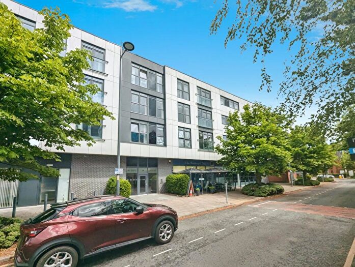 2 Bedroom Apartment For Sale In The Boulevard, Manchester, Greater Manchester, M20