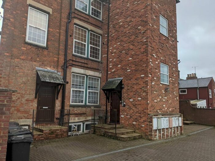 2 Bedroom Flat To Rent In Havelock Street, Kettering, NN16