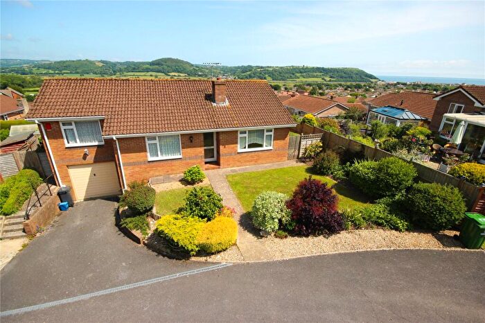 2 Bedroom Bungalow For Sale In Oaklands Close, Seaton, Devon, EX12