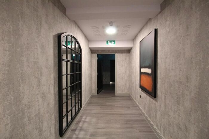 1 Bedroom Flat To Rent In Tankerville Place, Newcastle Upon Tyne, NE2