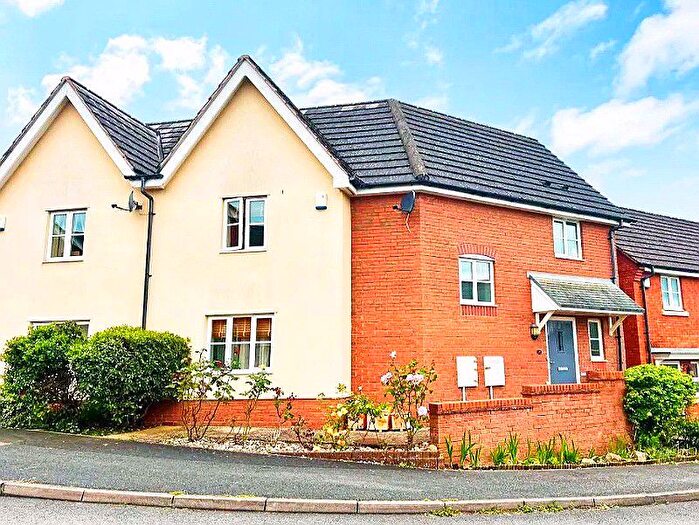 3 Bedroom Semi-detached House For Sale In Thoresby Drive, Hereford, HR2
