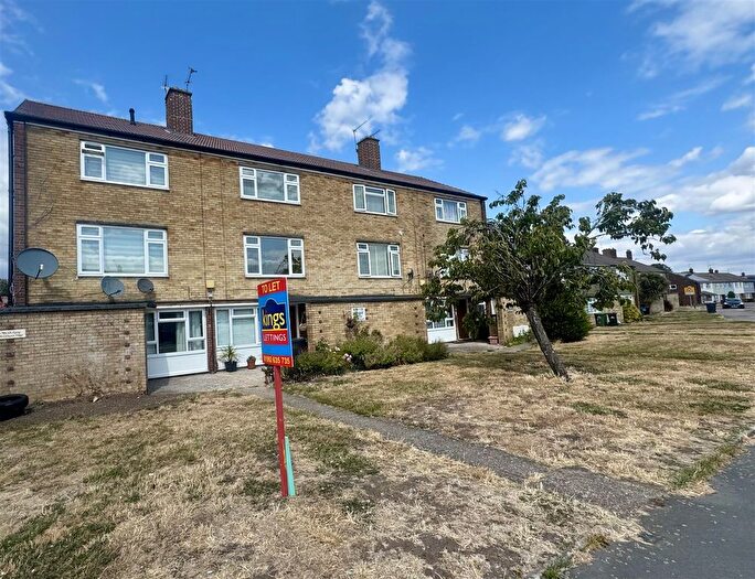 1 Bedroom Maisonette To Rent In Russells Ride, Cheshunt, Waltham Cross, EN8