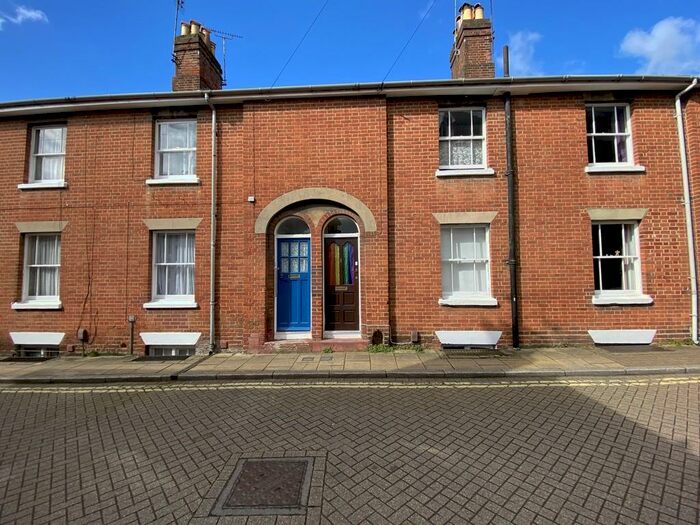 4 Bedroom Terraced House To Rent In Staple Gardens, Winchester, SO23