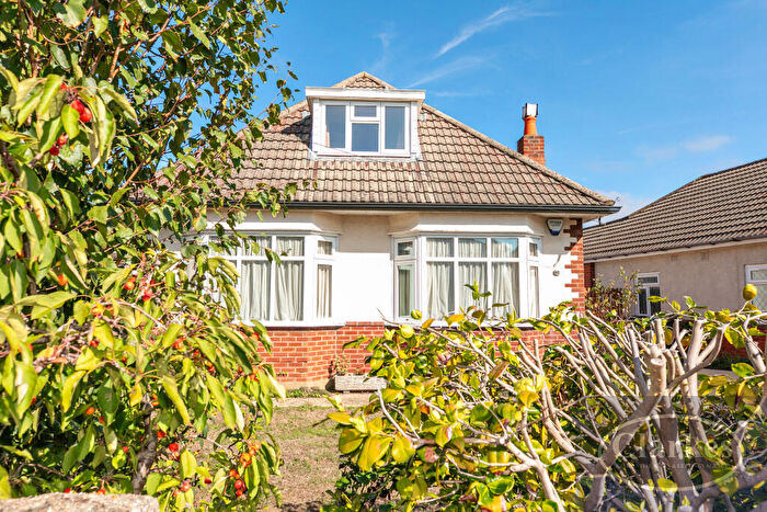 2 Bedroom Detached Bungalow For Sale In Hill View Road, Bournemouth, BH10