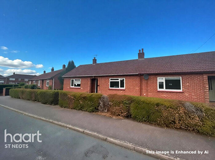 2 Bedroom Bungalow For Sale In Ferrars Avenue, Eynesbury, PE19