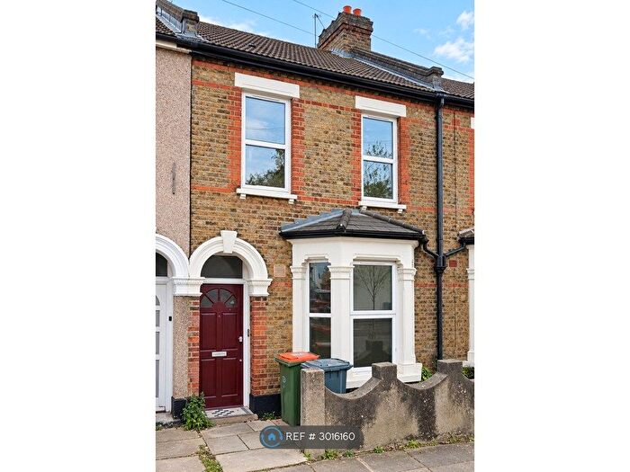 2 Bedroom Flat To Rent In Knox Road, London, E7
