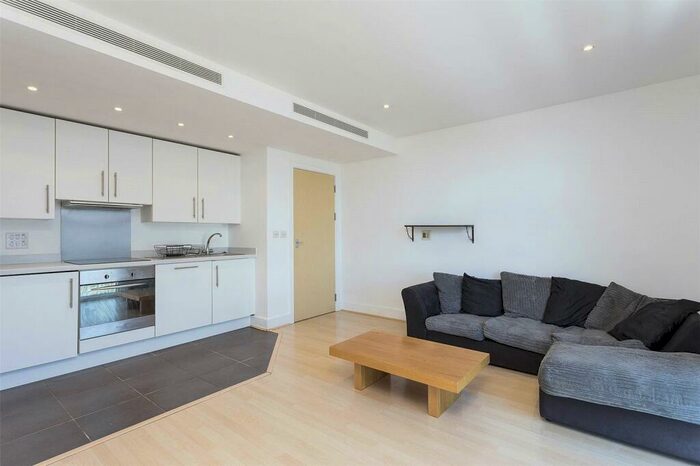 1 Bedroom Apartment To Rent In Warwick Building, Queenstown Road, London, SW11