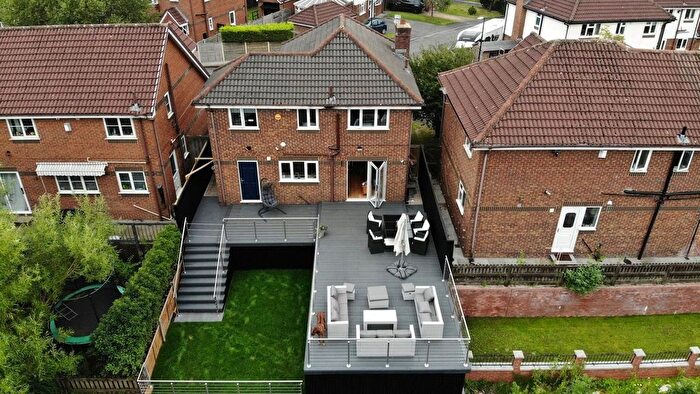 4 Bedroom Detached House For Sale In Pennymoor Drive, Altrincham, Greater Manchester, WA14