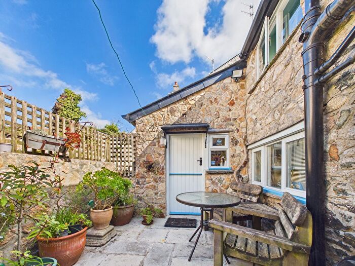 2 Bedroom Cottage For Sale In North Street, Marazion, TR17
