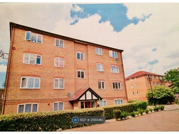 1 Bedroom Flat To Rent In Varsity Drive, Twickenham, TW1