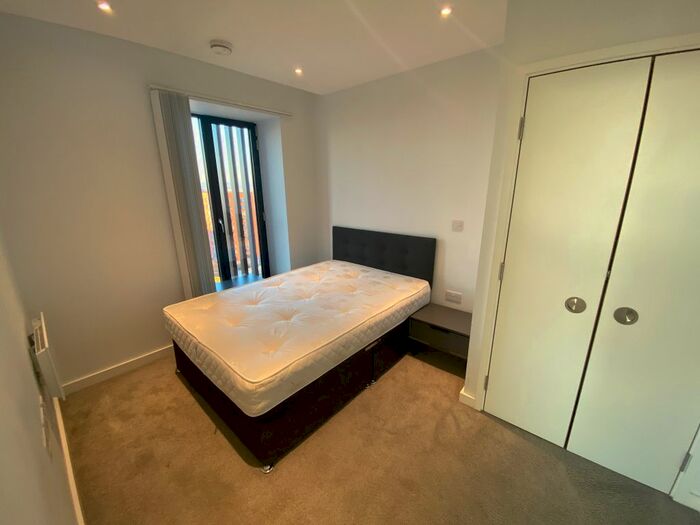 2 Bedroom Flat To Rent In Bury Street, Salford, M3