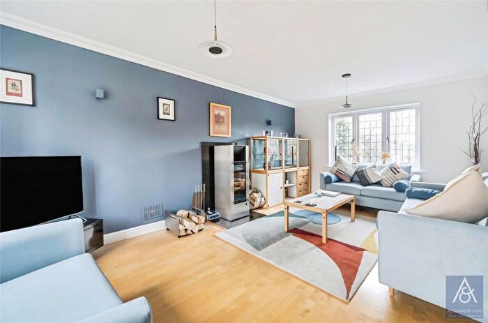 5 Bedroom Detached House For Sale In Stable Close, Finmere, Buckingham, MK18