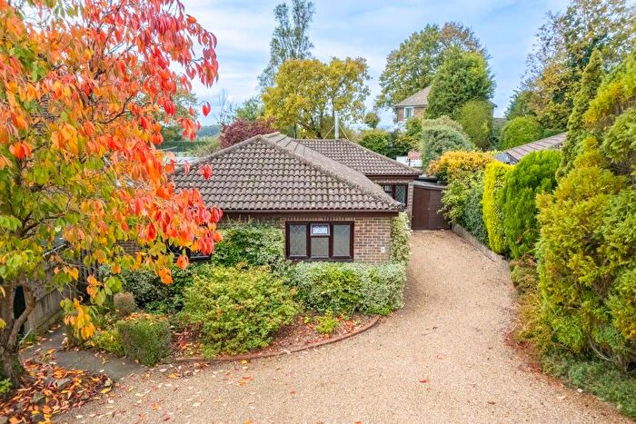 3 Bedroom Detached Bungalow For Sale In Oakwood Park, Nutley, TN22