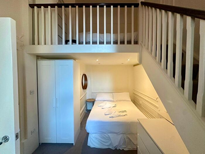 14 Bedroom Block Of Flats For Sale In Cromwell Road, South Kensington, London, SW5