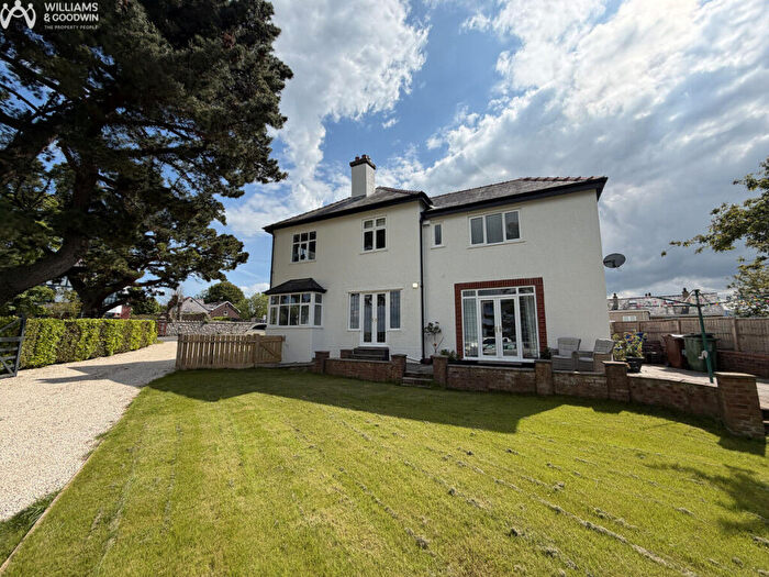 4 Bedroom Semi Detached House For Sale In Priestley Road, Caernarfon, Gwynedd, LL55