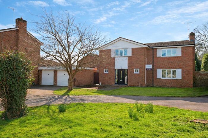 4 Bedroom Detached House For Sale In Grange Gardens, Campton, Shefford, SG17