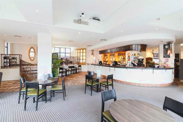 Apartment To Rent In Sutton, SM1