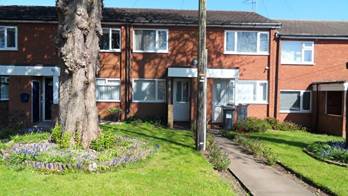2 Bedroom Maisonette To Rent In Firsholm Close, Sutton Coldfield, B73