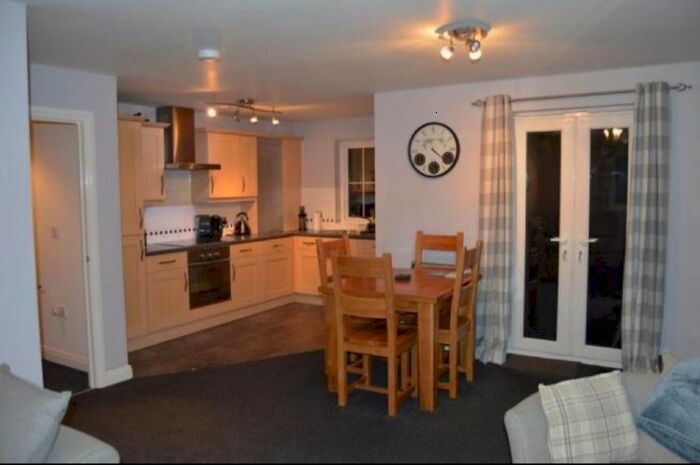 2 Bedroom Flat To Rent In Avocet Close, Rugby, CV23