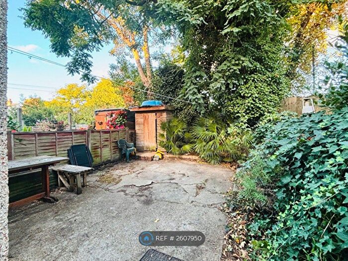 1 Bedroom Flat To Rent In Forest Gate, London, E7