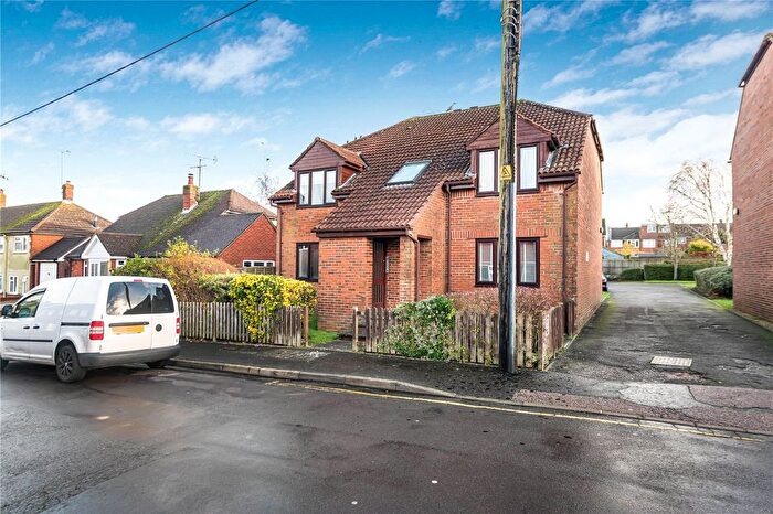 1 Bedroom Flat For Sale In West Street, Burgess Hill, West Sussex, RH15