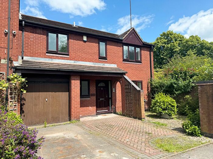 3 Bedroom Property To Rent In Aboyne Close, Birmingham, B5