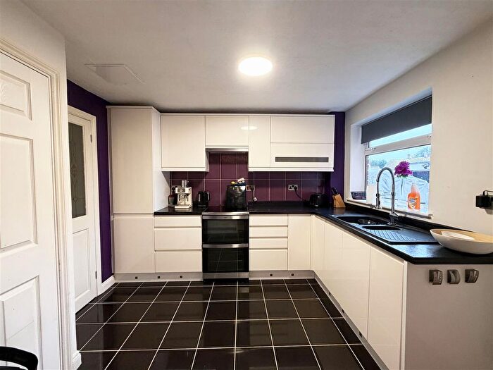 3 Bedroom Semi-Detached House For Sale In Windsor Court Road, Chobham, Woking, GU24