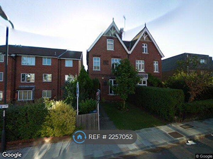 1 Bedroom Flat To Rent In Roxborough Park, Harrow, HA1