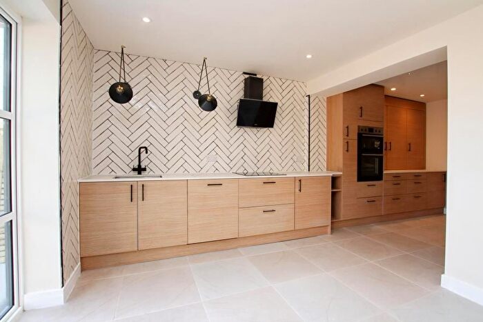 1 Bedroom Property To Rent In Oldbury Court Road, Fishponds, Bristol, BS16