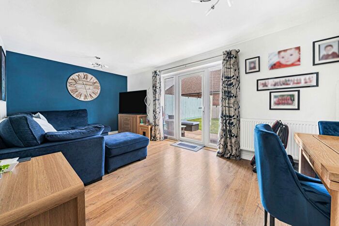 3 Bedroom Terraced House For Sale In Hayday Close, Yarnton, Kidlington, OX5