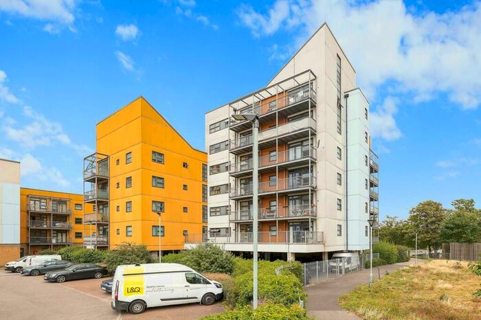 2 Bedroom Flat To Rent In Maltings Close, Bow, Bromley By Bow, Stratford, London, E3