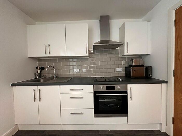 2 Bedroom Apartment To Rent In Skinner Lane, Leeds, West Yorkshire, LS7