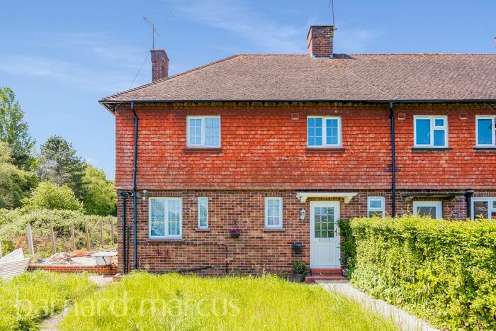 3 Bedroom Property To Rent In Tylers Close, Godstone, RH9