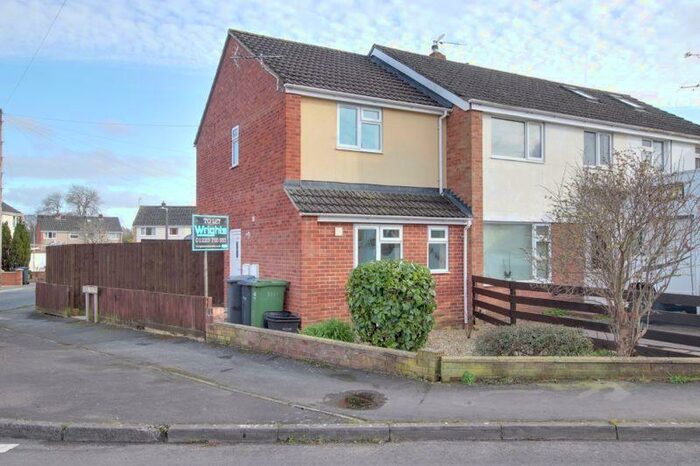 2 Bedroom Terraced House To Rent In Chantry Gardens, Trowbridge, BA14