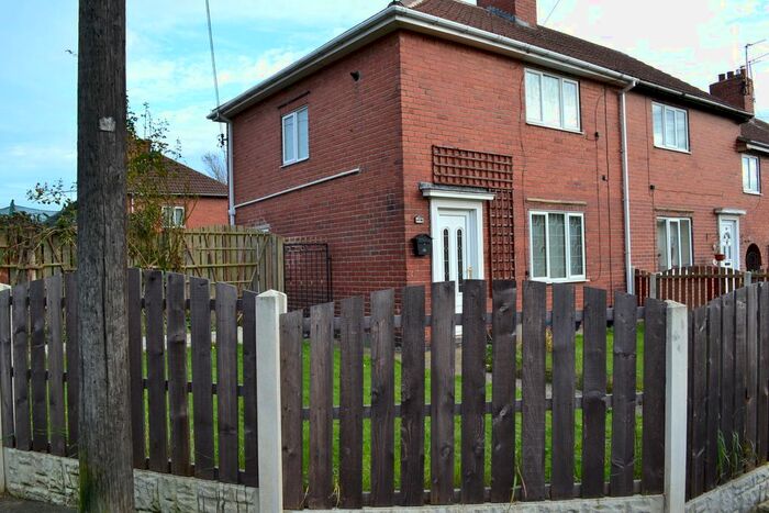 2 Bedroom End Of Terrace House To Rent In School Street, Upton, Pontefract, WF9