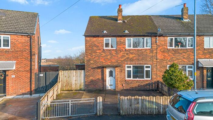3 Bedroom Semi-Detached House For Sale In Glover Street, Leigh, WN7