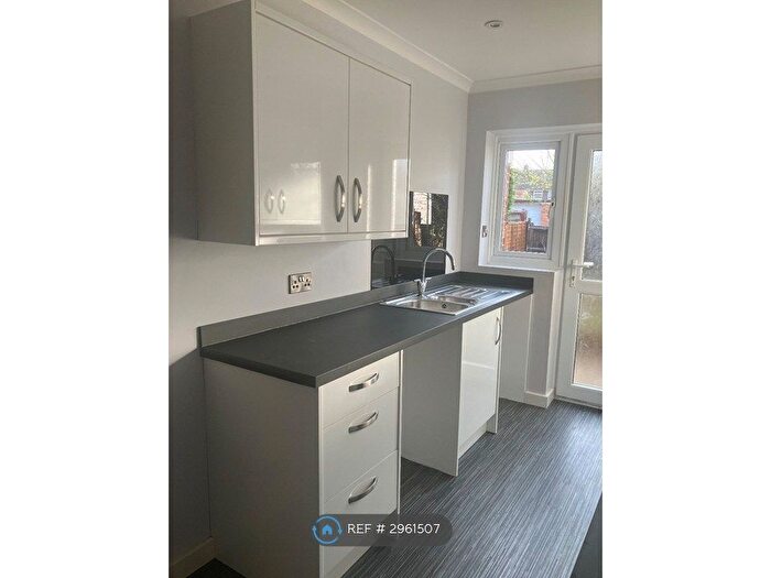 3 Bedroom Terraced House To Rent In Winkney Road, Eastbourne, BN22