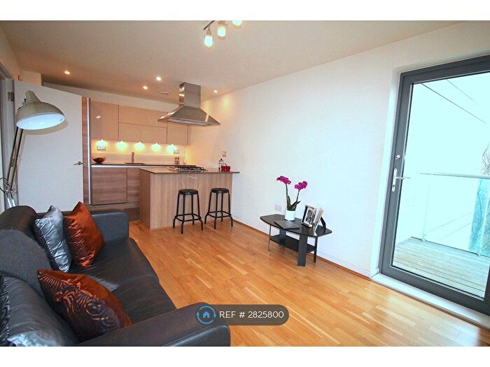 1 Bedroom Flat To Rent In Orchid Apartments, London, E1