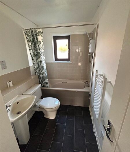1 Bedroom Apartment To Rent In Almond Road, Southampton, SO15