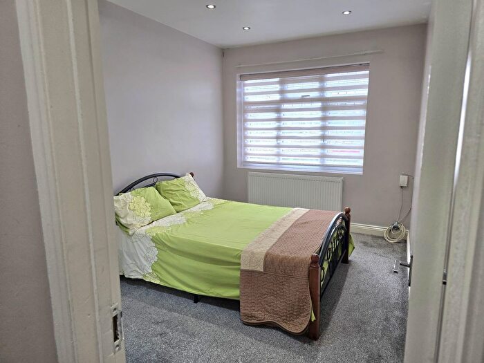 1 Bedroom Flat To Rent In Wilbury Way, London, N18