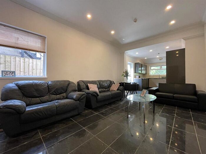 7 Bedroom Terraced House To Rent In Colum Road, Cardiff, CF10