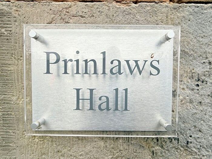 4 Bedroom Semi-detached House For Sale In Prinlaws Road, Leslie, KY6