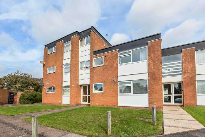 2 Bedroom Flat To Rent In Ewin Court, Marston OX3