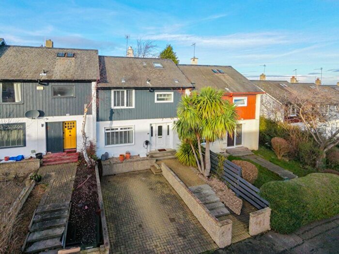 3 Bedroom Terraced House For Sale In Lady Nairne Crescent, Edinburgh, EH8