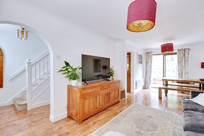 3 Bedroom Terraced House For Sale In Church Hollow, Purfleet-On-Thames, RM19