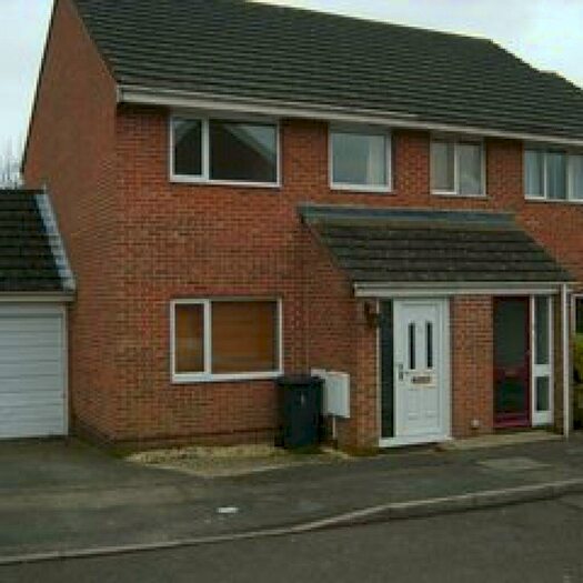 3 Bedroom Semi-Detached House To Rent In Grindle Close Thatcham, RG18