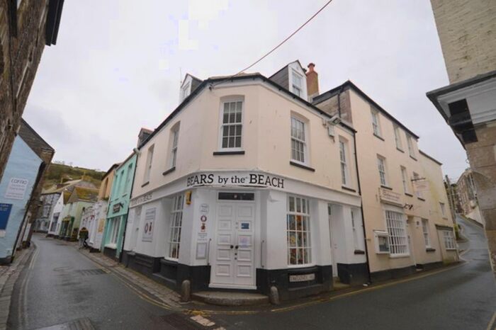2 Bedroom Flat To Rent In Fore Street, Mevagissey, St. Austell, PL26