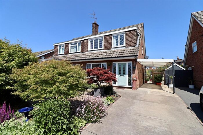 3 Bedroom Semi-Detached House For Sale In Park Lane, Wilberfoss, York, YO41